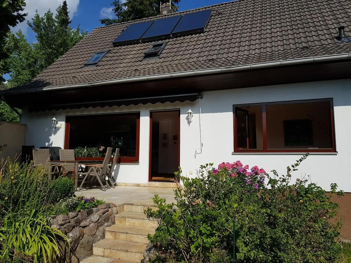 4 Sterne Souterrain Apartment Alt-Mariendorf Berlin 0*,