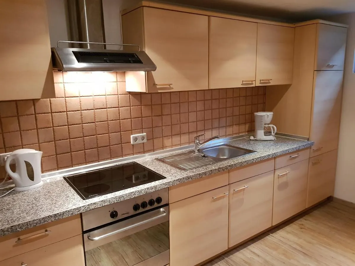 4 Sterne Souterrain Apartment Alt-Mariendorf Berlin 0*,  Germany
