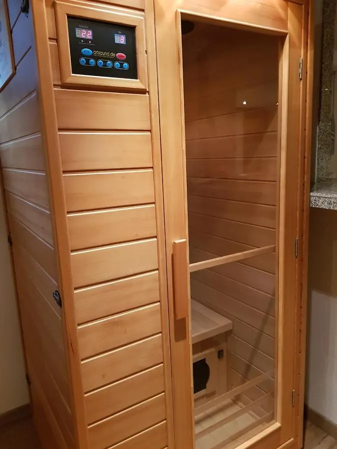 4 Sterne Souterrain Apartment Alt-Mariendorf Berlin Germany