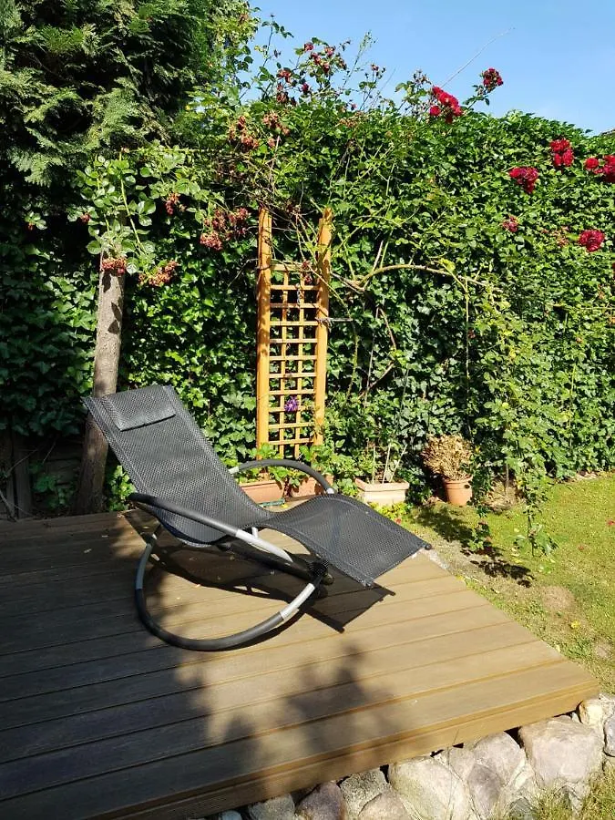 4 Sterne Souterrain Apartment Alt-Mariendorf Berlin